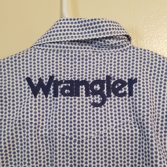 Wrangler Kids Embroidered Long Sleeve Button Down Collared Shirt Western Medium - Picture 9 of 12